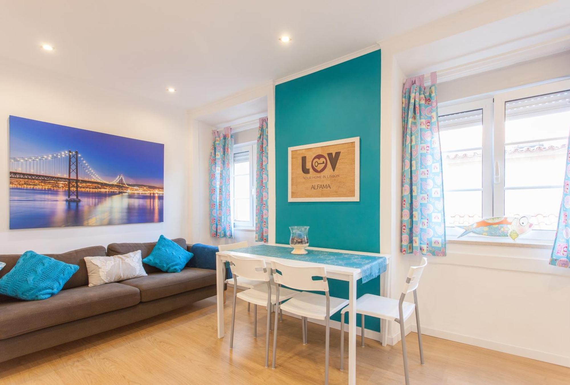 Lov'alfama, At In Apartment Lissabon